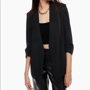 Aritzia Babaton Power Hip Blazer in Black